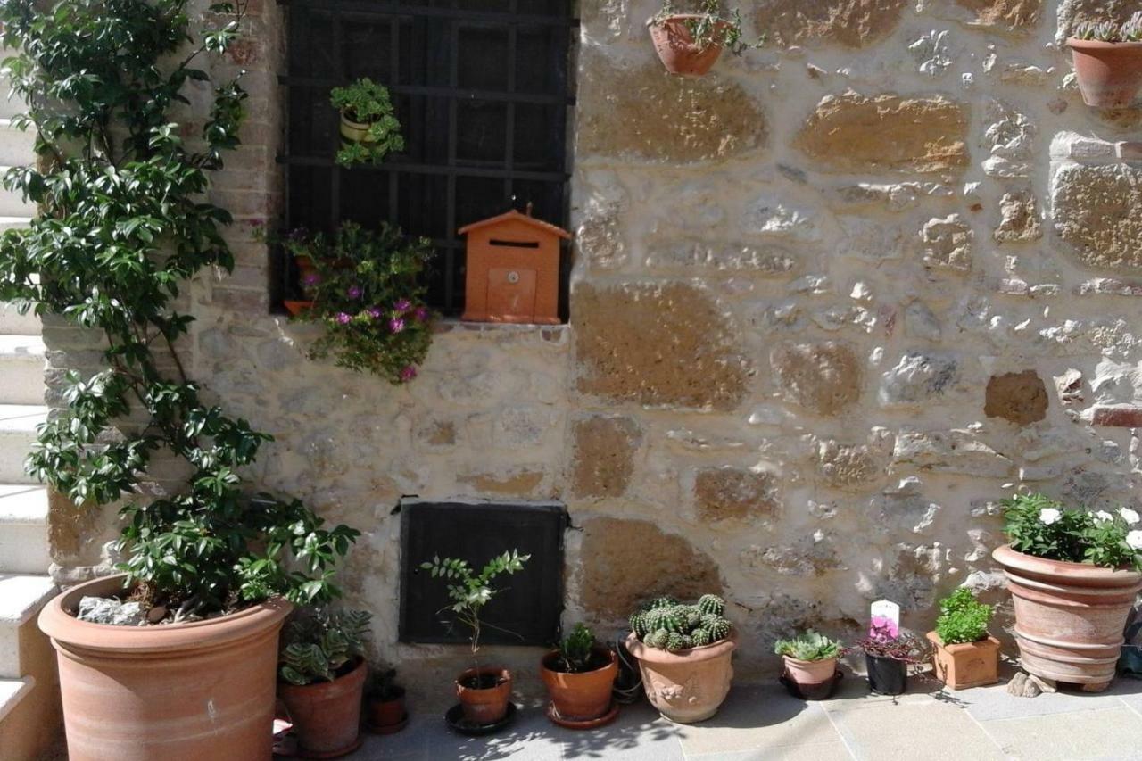 Casa Vacanze "Nonna Vela" Petroio Extérieur photo